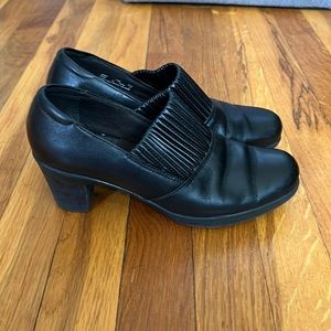 Clarks Womens Bendables Thoughtful Q Comfort Block Heels Shoes Sz 7.5w Black